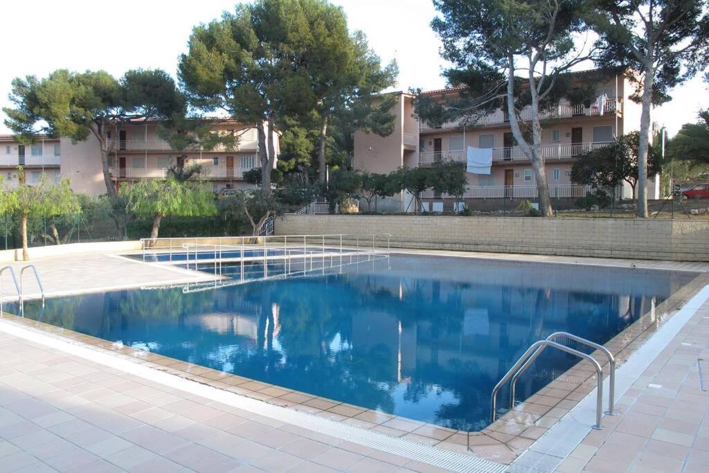 Apartment In Front Of Arrabassada Beach Tarragona Exteriör bild