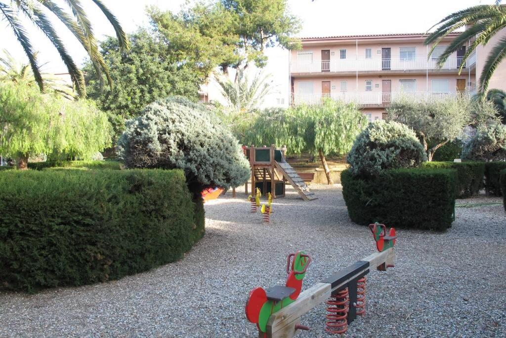 Apartment In Front Of Arrabassada Beach Tarragona Exteriör bild
