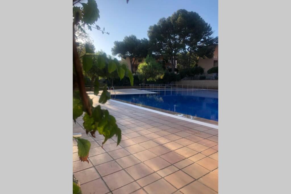 Apartment In Front Of Arrabassada Beach Tarragona Exteriör bild