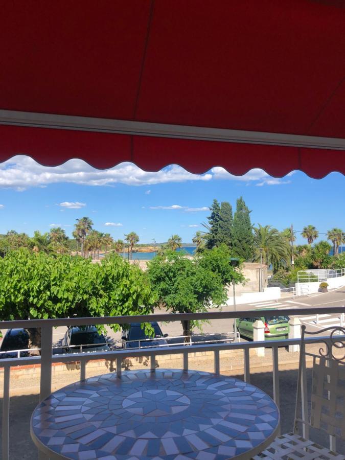 Apartment In Front Of Arrabassada Beach Tarragona Exteriör bild