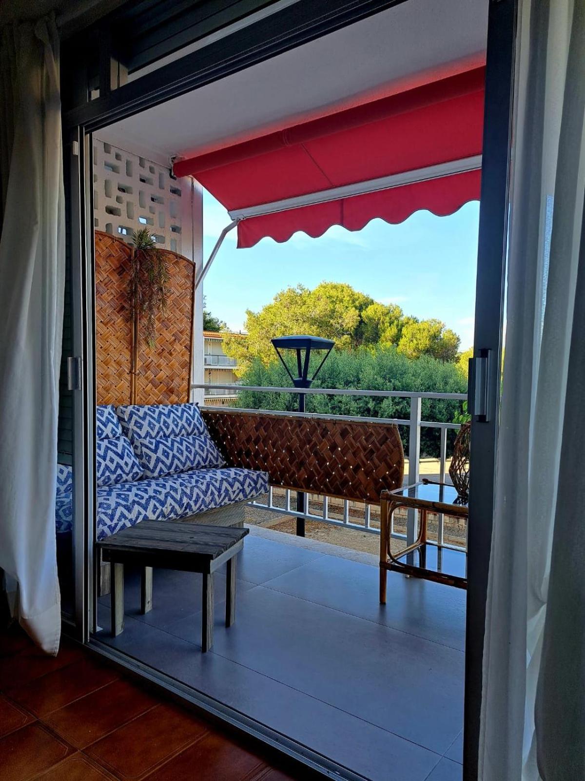 Apartment In Front Of Arrabassada Beach Tarragona Exteriör bild